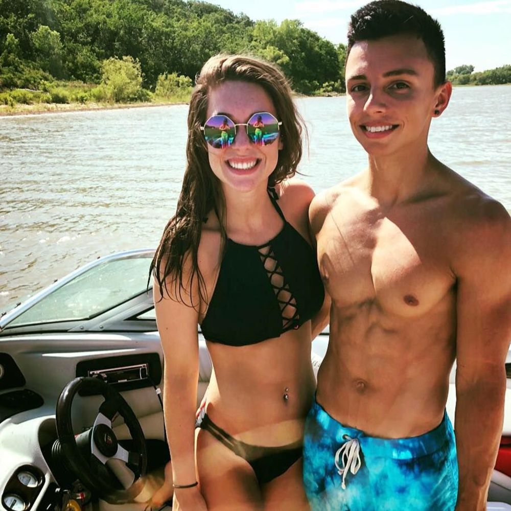 Meet your Posher, Theo